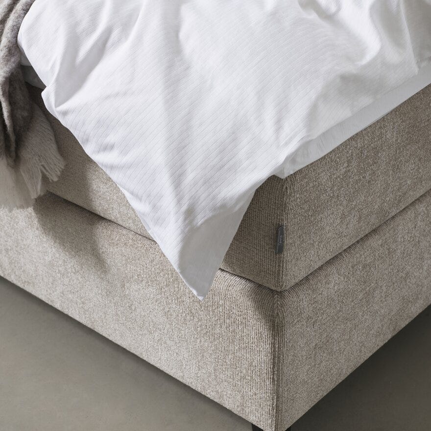 Signature Collection Sleeping SANDØ Kontinentalseng 180x200 cm i Beige/natur