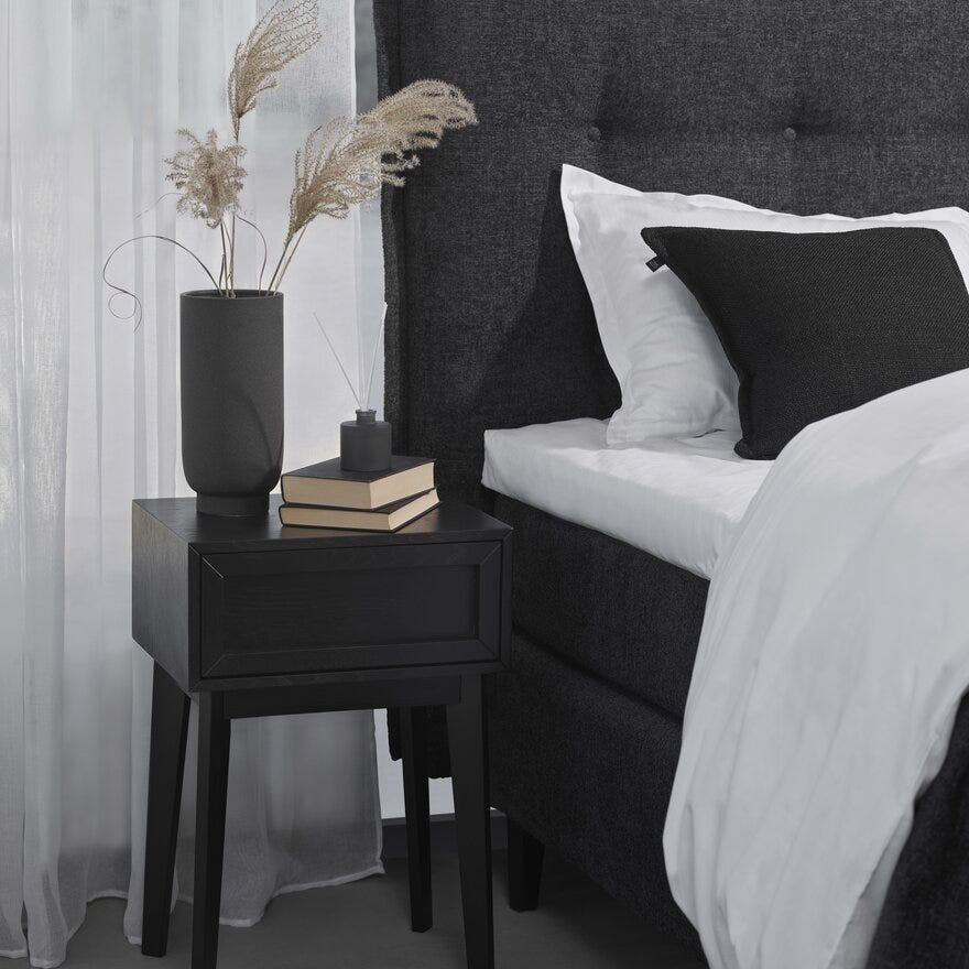 Signature Collection Sleeping VEGA Sengegavl 173x147 cm i Svart