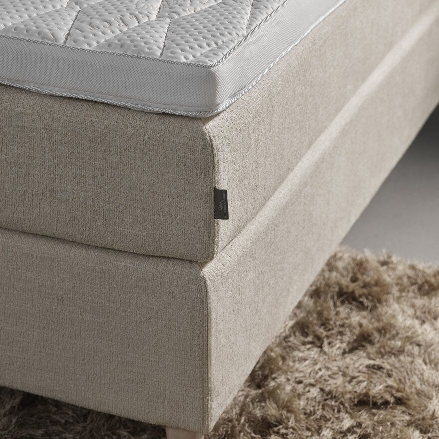 Signature Collection Sleeping VEGA Kontinentalseng 150x200 cm i Beige/natur