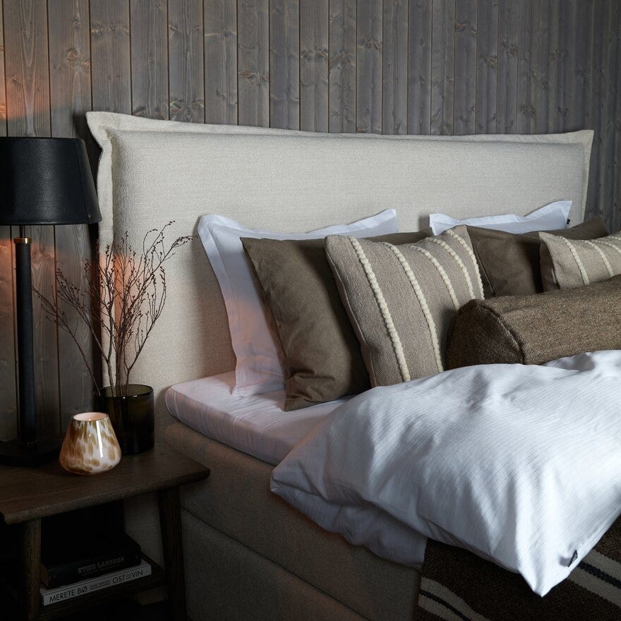Signature Collection Sleeping VEGA Kontinentalseng 150x200 cm i Beige/natur