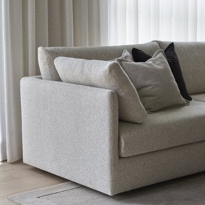 Frame hjørnesofa med endeavslutning