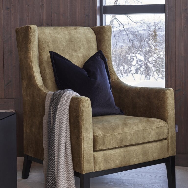 Signature Collection By Halvor Bakke SIGNATURE Pyntepute 50x50 cm i Svart designet av Halvor Bakke