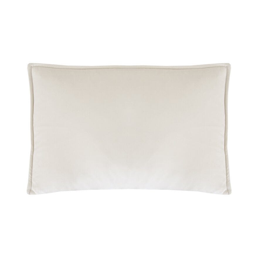 Signature Collection By Halvor Bakke SIGNATURE Pute 40x60 cm i Hvit designet av Halvor Bakke