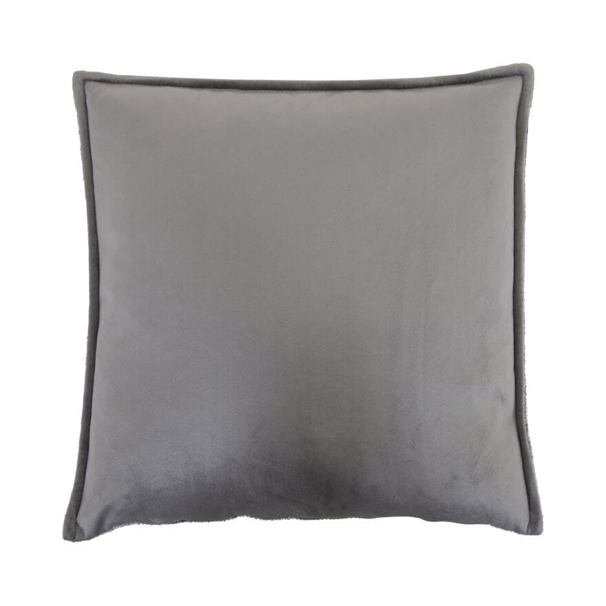 Signature Collection By Halvor Bakke SIGNATURE Pute 50x50 cm i Grå designet av Halvor Bakke