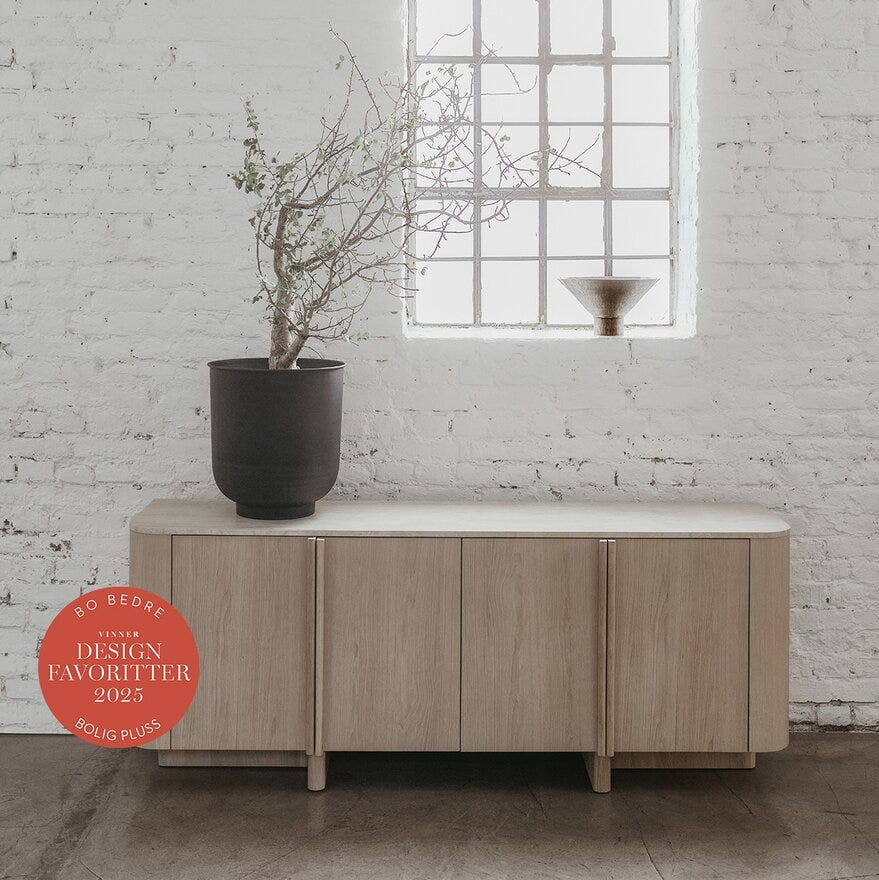 Storm Storm ACRO Skjenk 192x45 cm i Beige/natur designet av Storm Pedersen