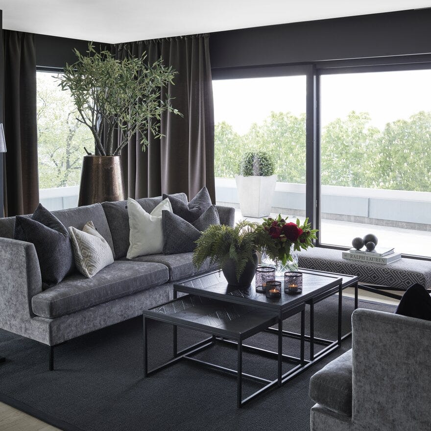 Signature Collection By Halvor Bakke SIGNATURE 810 3 seter i Svart designet av Halvor Bakke