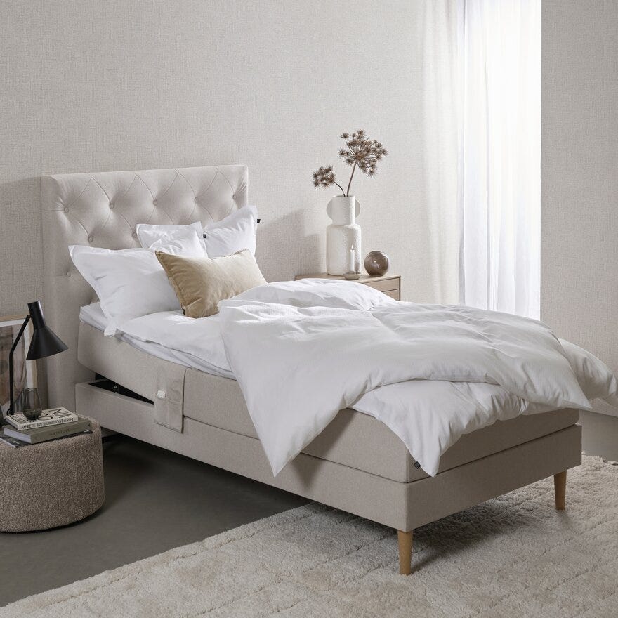 Signature Collection Sleeping Hitra beige regulerbar seng fast 90x200